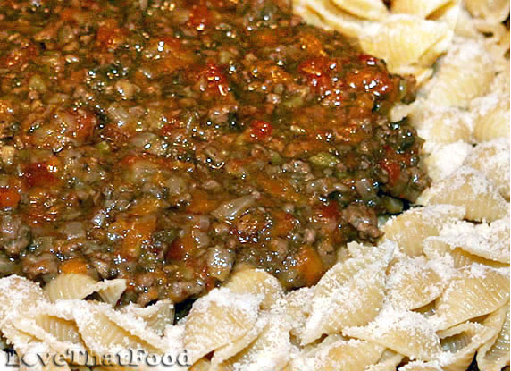 Pasta with Beef and Red Wine Sauce