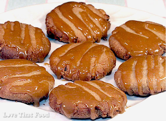 Caramel Cashew Cookies