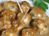 Chicken Satay Meatballs with Peanut Sauce